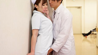 新婚看護師を痴漢する医師