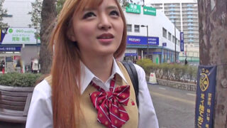 足立区のギャルが金銭欲しさにオジサンのチンポを快楽に導く。