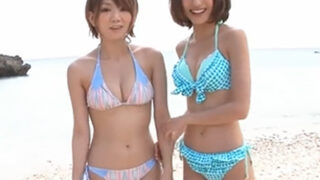 デカチン男を逆ナンしてビーチで3Pファック