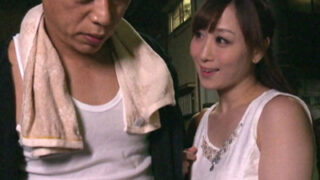 類似した性癖の3姉妹が同じ男性を奪い合う。