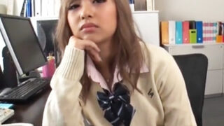 黒ギャルJKが先生を手玉に取りフェラ抜き