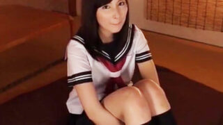 清楚な奥様がセーラー服で緊縛され中出し