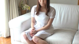 厳格育ちのお嬢様がAVでハメを外す