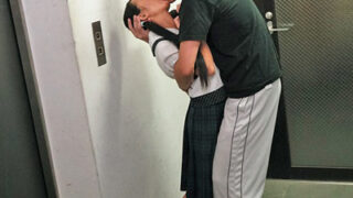 無毛マンコ挿入