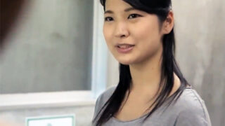 近所の清楚なノーブラ奥さんがゴミ出し中にレイプされる。