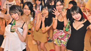 父親不明の妊娠パーティー、チン好きビッチが集う。