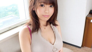 胸元を強調したセクシーキャバ嬢の初撮りSEX