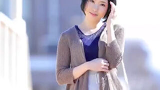 性欲が溜まった素人妻が情熱的に不貞SEXで求め合う