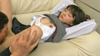 昏睡JKをレイプした鬼畜教師