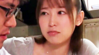 社員旅行で寝取られ孕ませセックスされる美人妻