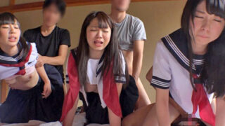 地方で出会った少女たちと乱交行為。