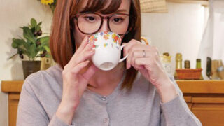 媚薬で性欲になった母が息子を襲う