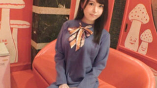 ドMコンパニオンが巨根に突かれ、痙攣しながら絶頂に達す。