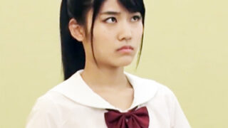 静寂空間で制服美少女が無音レイプされ痙攣イキになる。