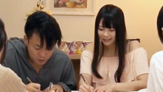 勉強会で最も可愛いクラスメイトに欲情し、他の学生の目を盗んで中出しセックス。