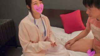 池袋でナンパした極細ミニナースの激ピストン