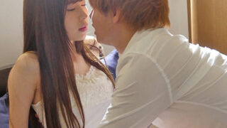 憧れの女教師にオナニーを目撃された生徒が自暴自棄となり、レイプに走る。