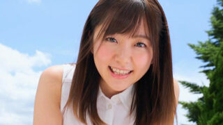 透明感のある色白美少女のフェラチオAVデビュー