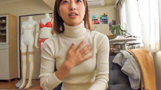 エロランジェリーで交わる向上心の女性