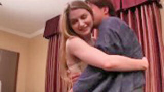 トスでナンパした白人ブロンドの素人が、硬いだけの侍チンポとFUCKした