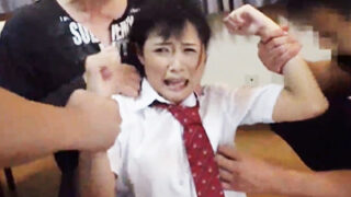 女子高生を尾行・自宅侵入・3穴輪姦