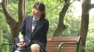 中出しを求める大好きな女子校生