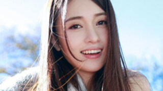 ラテン系ハーフ美女が自ら騎乗し、エゲつない腰振りで連続した騎乗位。