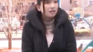 人妻がアクメ自転車で潮吹き絶頂し、NTRパコで本物チンコを挿入される。