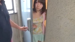 親のいない家の可愛い少女を誘拐した事件