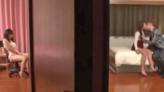 隣の仲良し姉カップルを寝取る妹