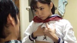 ファザコンJKが帰宅後、パパにチンコをねだり中出しセックスを要求