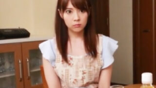 軽い発言が原因で、彼の友人との肉体関係が止められない。