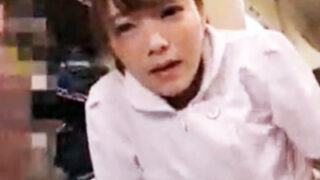 疼く…失禁し、我慢できずに生ハメしたマッサージ師