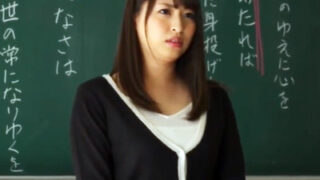 結婚直前の爆乳教師の欲求不満を把握した生徒が、調教NTRで中出し。