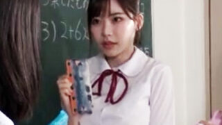 敏感体質の陰キャ女子生徒をレイプし、携帯で性交映像を撮影した教師
