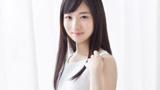 経験少なげな美少女と情熱的な視線の交わり
