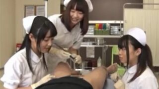 泌尿器科の特別サービス：痴女ナースたちによるハーレム