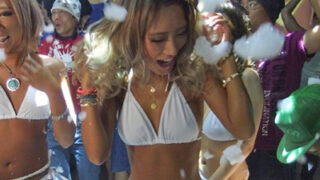 泡パでも超ヤバい勢いのギャルたち