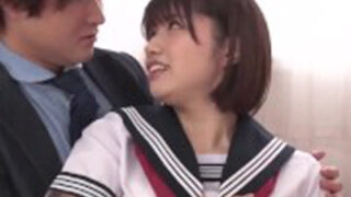 四国の田舎のセーラー服少女がAV撮影とセックスを楽しむ