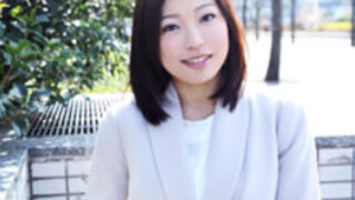 欲求不満の人妻が中出し不倫ハメ撮り