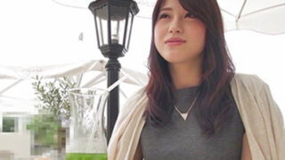 暴力に耐える不幸な女が一瞬の快楽に溺れる