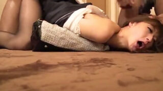 美女OLが黒人集団にレイプされ、アヘ堕ちする。