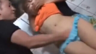 水着素人をナンパし、連れ込み、レイプ的な3Pで中出し。