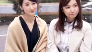 セレブ奥様2人を感度急上昇させ、NTRで乱交