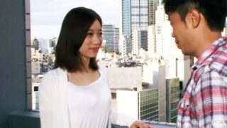 弟の嫁が魅力的で、結合部から水音がピコピコと鳴る情熱的なセックス