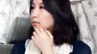 許可なしで中出しするセックスレス妻。