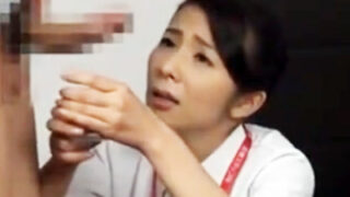 生膣採精のベテラン看護師