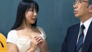 息子の嫁がドストライクだった年上の男の性器に反応し、寝取ってしまった。