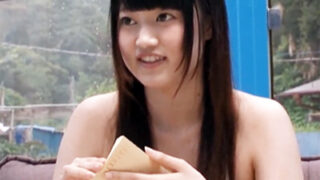 MM号に乗車した頭が悪いビキニ娘が鬼ピスで失神寸前に。