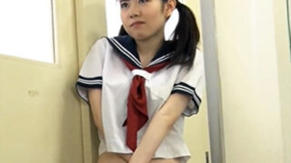 性格と巨乳が災い、男子に強姦されるロリJK。